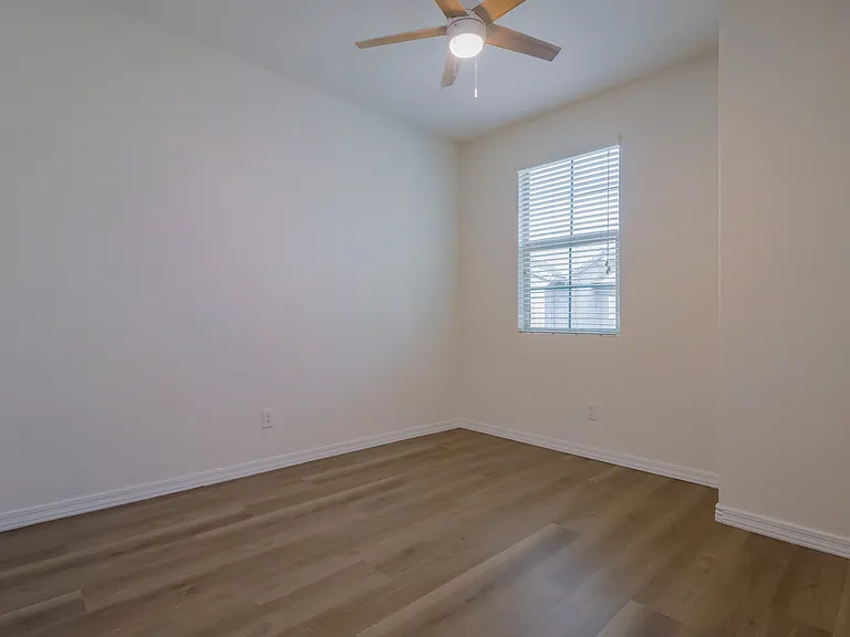 3674 E Turley St — Photo 5