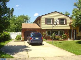 15 Lehigh Dr, Delran, NJ 08075