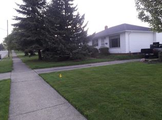 2800 Hilltop Dr, Parma, OH