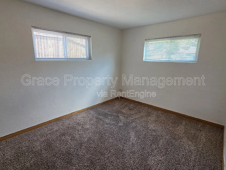 9301 Ellen Ct — Photo 9