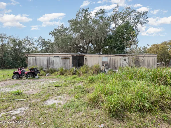 2435 Bar C Rd, Mims, FL 32754