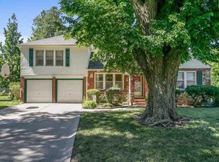 207 Carey Pl, Hutchinson, KS 67502