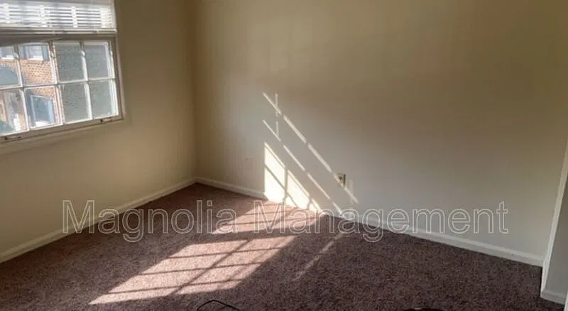 3 bed, 2.0 bath, $1,025 — Photo 3