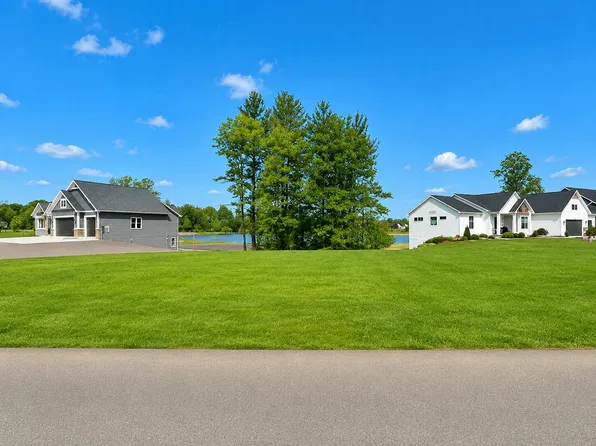 5231 Eaglepass Dr, Hudsonville, MI 49426