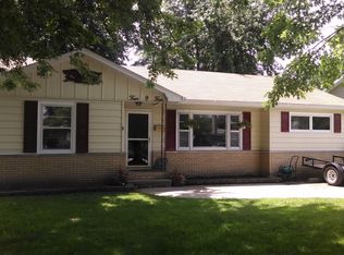 404 Michigan St, Westville, IL