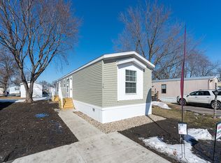 262 Kingsway Dr, Mankato, MN 56003