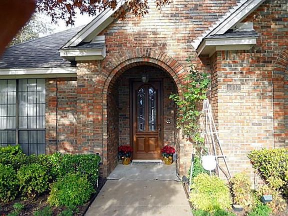 2nd image of 1417 Heritage Hill Dr