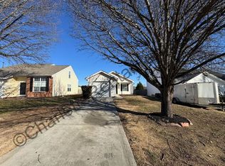1467 Summer Coach Dr, Charlotte, NC 28216