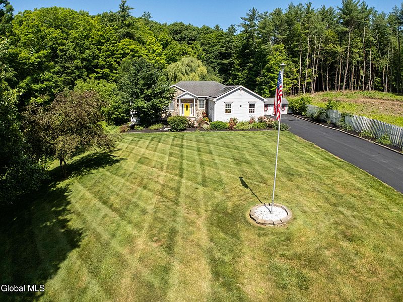 3rd image of 51 Boyce Road