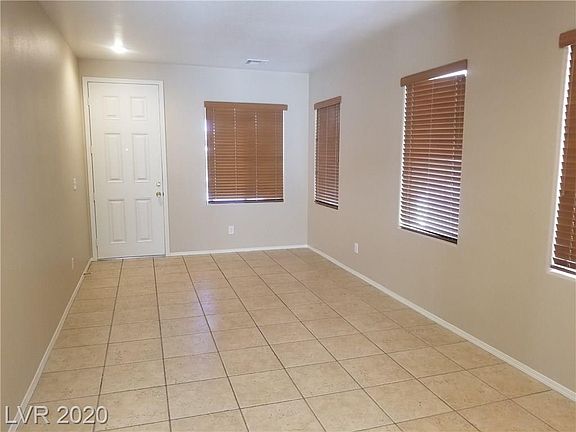 4th image of 5431 Hasley Canyon Ave