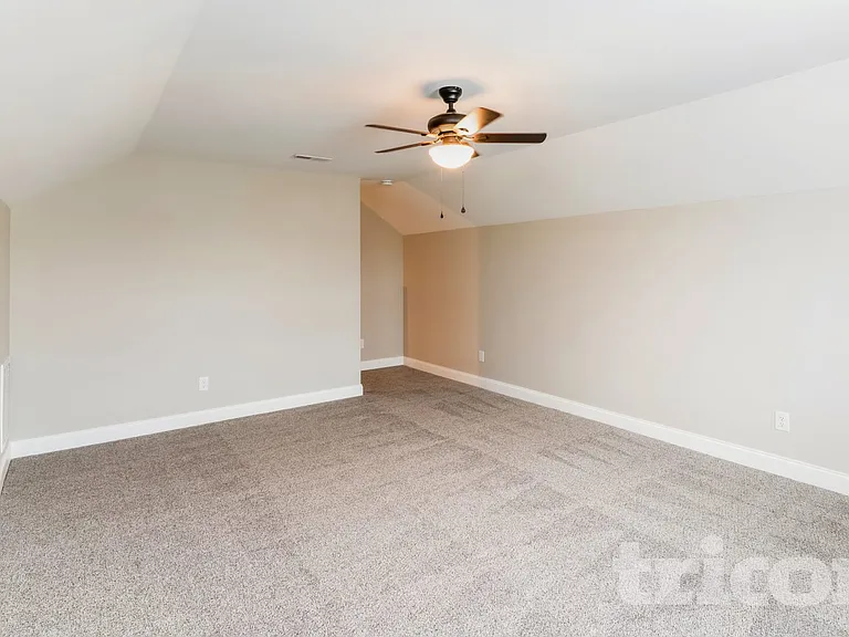 341 Green Hills Dr — Photo 9