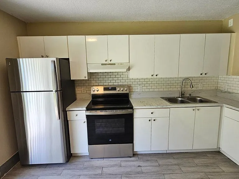 4859 Orleans Ct — Photo 10