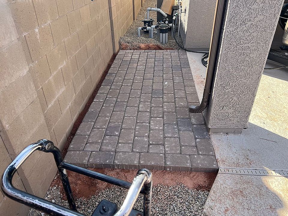 2nd image of 18988 W Shaw Butte Dr