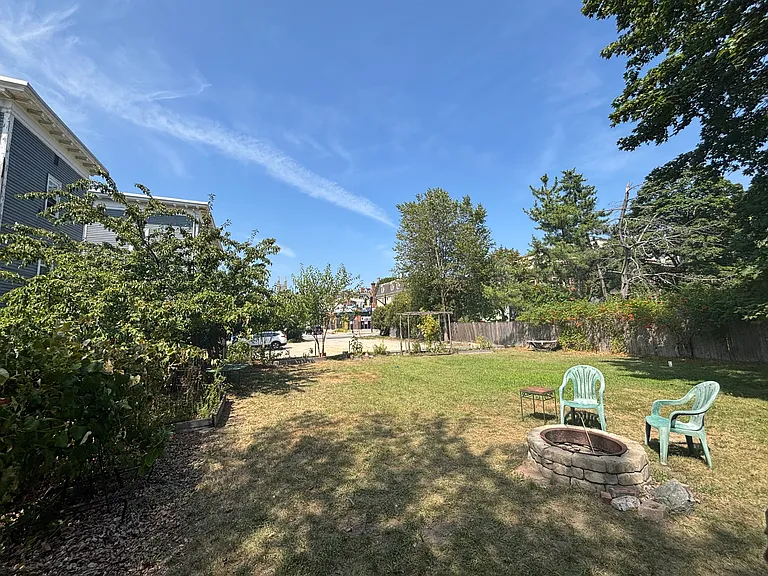 1634 Westminster St #8 — Photo 16