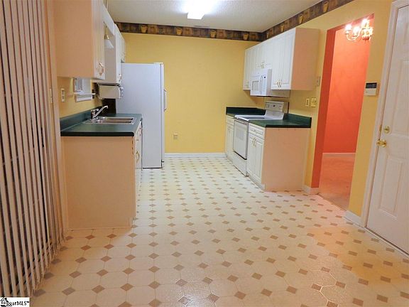 2nd image of 214 Twin Falls Dr