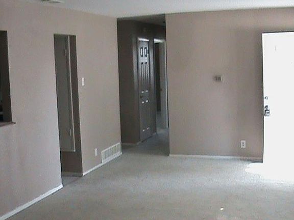 3rd image of 2213 Sybil Dr