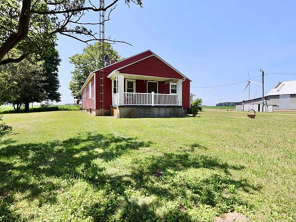 3rd image of 7654 S Base Rd