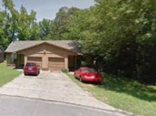302 K St, Barling, AR 72923
