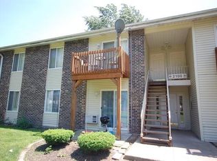 2100 Light Rd APT 112, Oswego, IL 60543