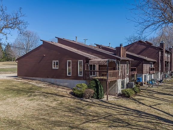 4th image of 2917 Brookview Dr #1