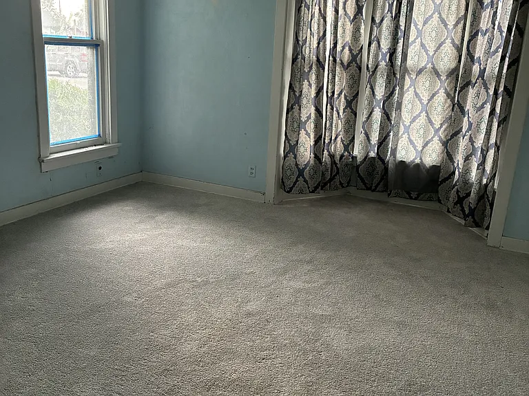 219 W Kickapoo St #1 — Photo 7