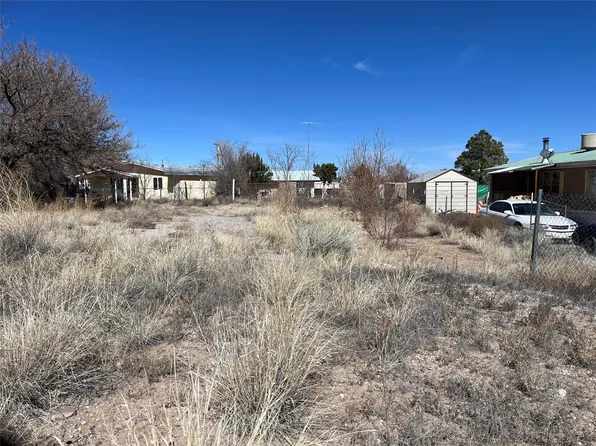 702 E Granada St, Espanola, NM 87532