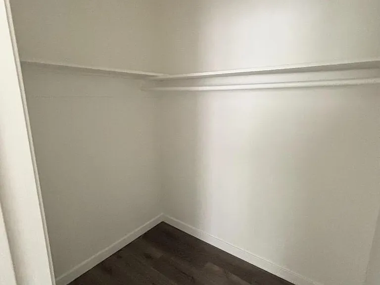 Unit Photo