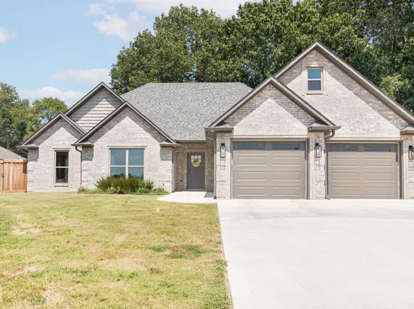 2501 Evie Kayte Cv, Paragould, AR 72450