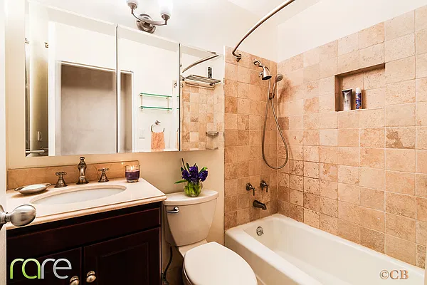 Sold by Rich Associates Real Estate LLC | media 6