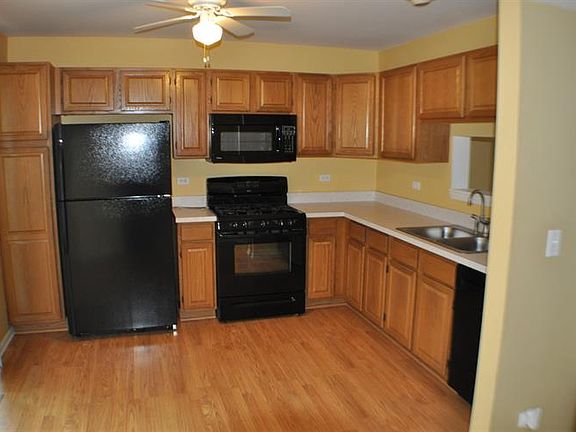 5th image of 2573 N Augusta Dr