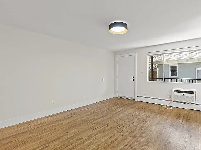 Franklin Flats — Photo 11