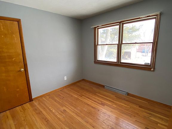 2nd image of 1317 Hirsch Ave