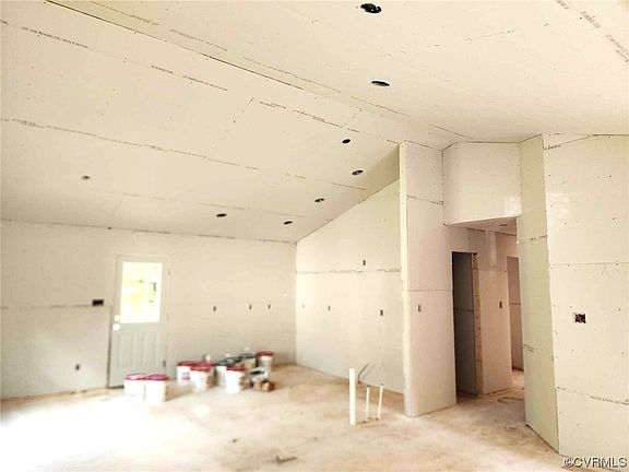 2nd image of 5813 Hazel Ave