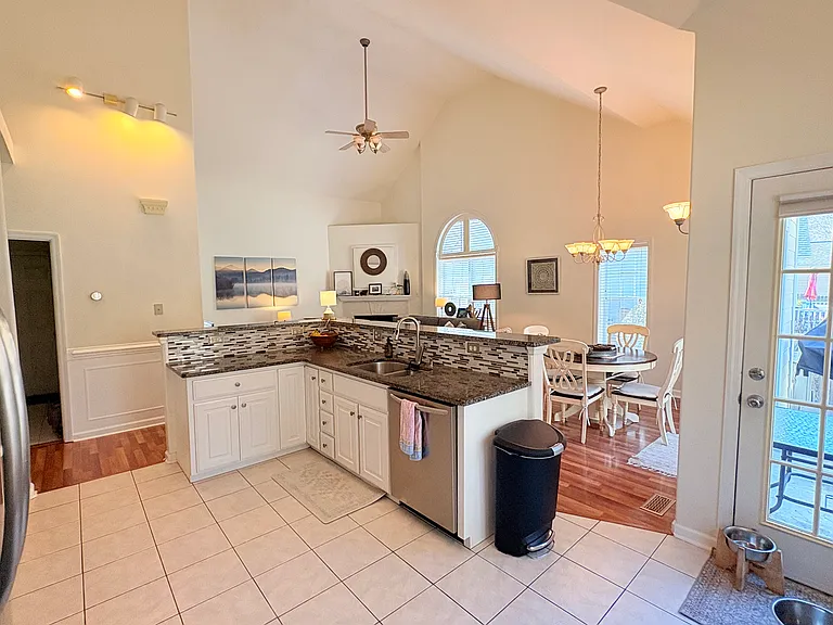 1112 Mill Run Rd — Photo 14