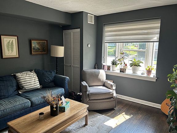 4th image of 605 Glenmoor Rd APT 2A