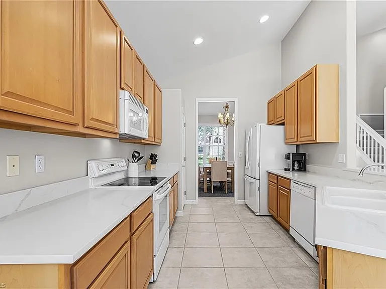 12902 Brynwood Preserve Ln — Photo 8