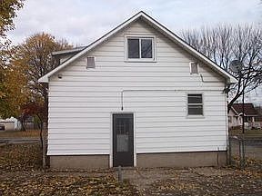 3rd image of 324 Lemyra St SE