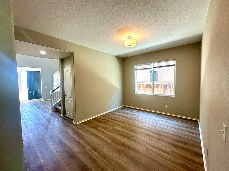 36026 Kiel Ct — Photo 8