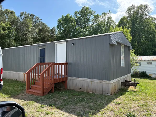 150 Golden Oaks Ln #201, Ellenboro, NC 28040