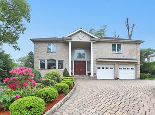 76 John St, Englewood Cliffs, NJ 07632