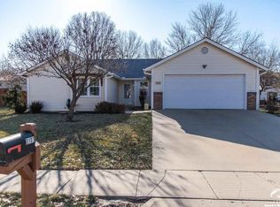 3101 W 27th St, Lawrence, KS 66047