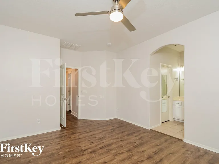 13030 W Windrose Dr — Photo 9
