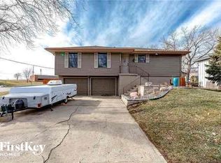 105 Monroe Ave, Belton, MO 64012