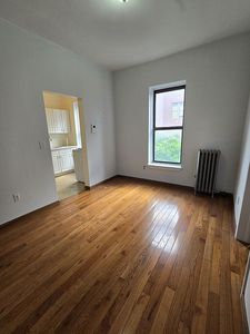 218 Scholes St #7, Brooklyn, NY, 11206