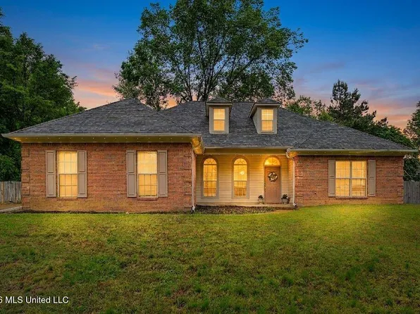 3306 Pankins Park Pl, Nesbit, MS 38651