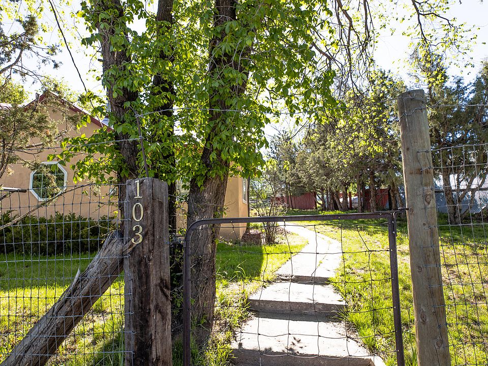 1st image of 600 E Ryus St