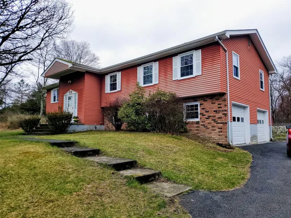 21 Spruce Lane, Clinton Corners, NY 12514