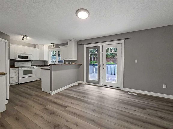 5th image of 10629 NW 104th Ave