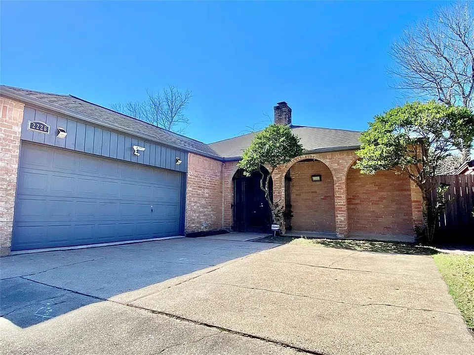 2226 Jamara Ln