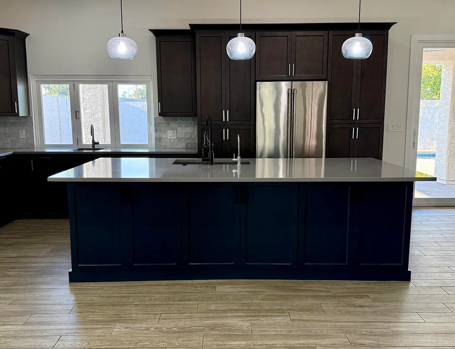 4 bed, 3.0 bath, 2456 sqft, $5,700 — Photo 4